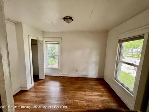 823 E Csar E Chvez Ave, Lansing, MI 48906 photo 8