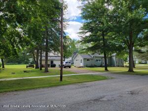 610 E Center St, Ithaca, MI 48847 photo 5