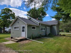 610 E Center St, Ithaca, MI 48847 photo 6