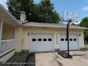12755 Holly Ln, Dewitt, MI 48820 photo 9