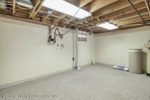 1472 Primrose Ln, Dewitt, MI 48820 photo 23