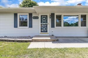 1472 Primrose Ln, Dewitt, MI 48820 photo 2