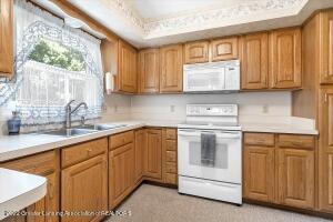 1472 Primrose Ln, Dewitt, MI 48820 photo 8