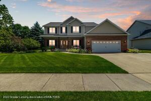 1521 Downing St, Haslett, MI 48840 photo 1