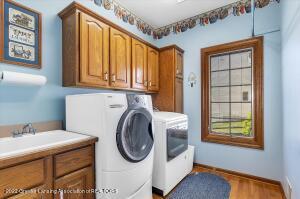 1521 Downing St, Haslett, MI 48840 photo 38