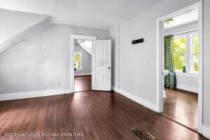 906 1st St, Jackson, MI 49203 photo 12