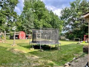 13921 Main St, Bath, MI 48808 photo 12