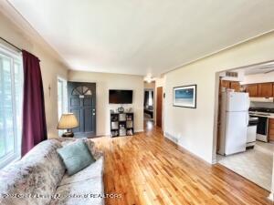 722 Dadson Dr, Lansing, MI 48911 photo 6