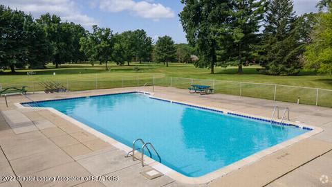 2014 Blue Lac Dr, Haslett, MI 48840 photo 28