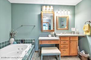 1823 E Clark Rd, Lansing, MI 48906 photo 20
