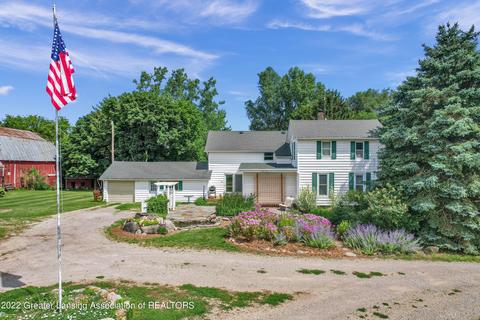 3102 S Dewitt Rd, Saint Johns, MI 48879 photo 1