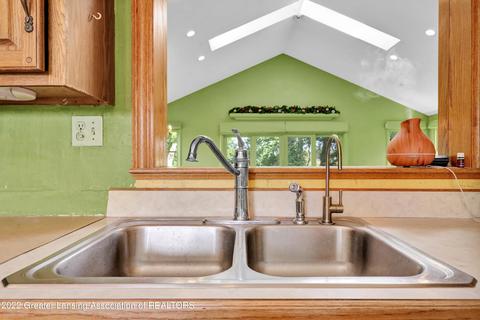 3102 S Dewitt Rd, Saint Johns, MI 48879 photo 10