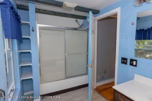 544 E Howe Ave, Lansing, MI 48906 photo 23
