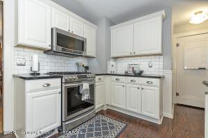 413 Everett Dr, Lansing, MI 48915 photo 12