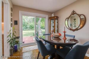 5594 Hallendale Rd, Haslett, MI 48840 photo 6