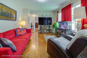 5594 Hallendale Rd, Haslett, MI 48840 photo 2