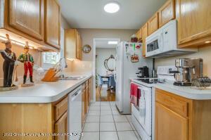 5594 Hallendale Rd, Haslett, MI 48840 photo 9
