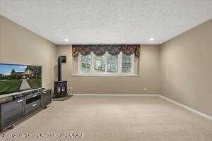 15398 Classic Dr, Bath, MI 48808 photo 25