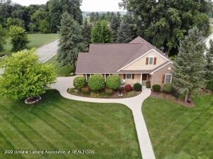 15398 Classic Dr, Bath, MI 48808 photo 2