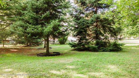 1460 Bennett Rd, Lansing, MI 48906 photo 22