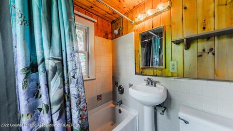 1460 Bennett Rd, Lansing, MI 48906 photo 9