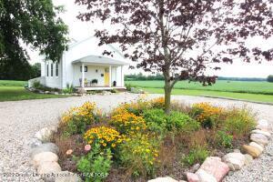 1637 S Dewitt Rd, Saint Johns, MI 48879 photo 3