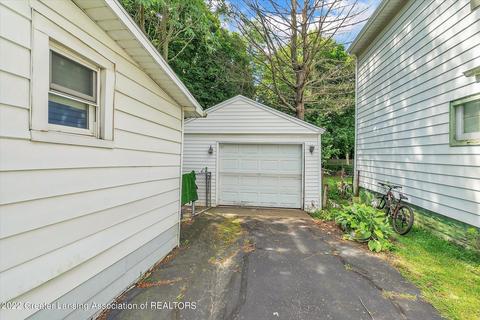 2216 Lyons Ave, Lansing, MI 48910 photo 22