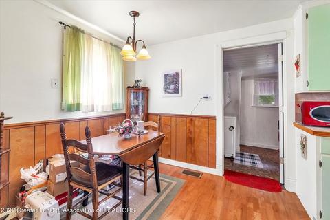 2216 Lyons Ave, Lansing, MI 48910 photo 9