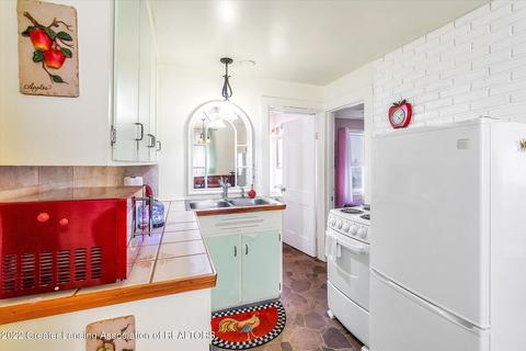 2216 Lyons Ave, Lansing, MI 48910 photo 11