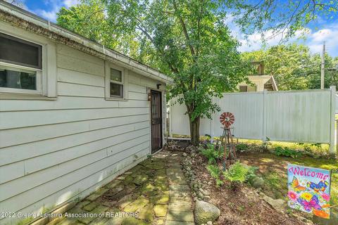 2216 Lyons Ave, Lansing, MI 48910 photo 23