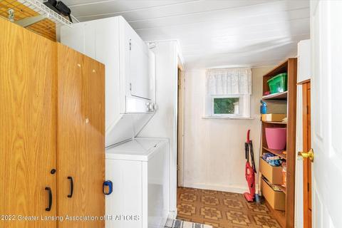 2216 Lyons Ave, Lansing, MI 48910 photo 20