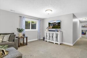 3840 Danbridge Dr, Lansing, MI 48906 photo 40