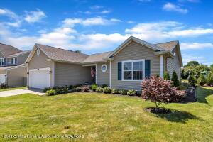 3840 Danbridge Dr, Lansing, MI 48906 photo 7