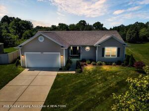 3840 Danbridge Dr, Lansing, MI 48906 photo 2