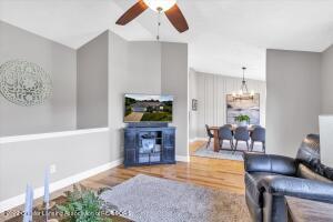 3840 Danbridge Dr, Lansing, MI 48906 photo 22
