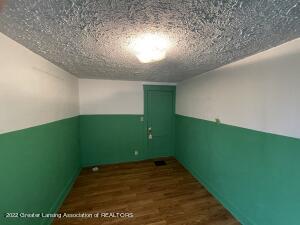 820 Max Ave, Lansing, MI 48915 photo 9
