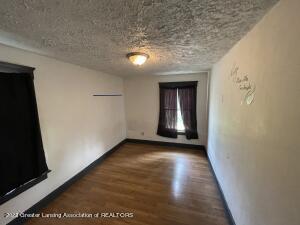 820 Max Ave, Lansing, MI 48915 photo 14
