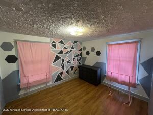 820 Max Ave, Lansing, MI 48915 photo 12