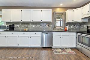 140 W 2nd St, Perry, MI 48872 photo 5