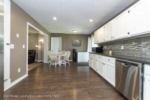 140 W 2nd St, Perry, MI 48872 photo 6