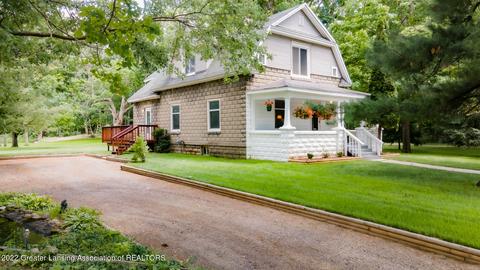 205 Mill St, Williamston, MI 48895 photo 1