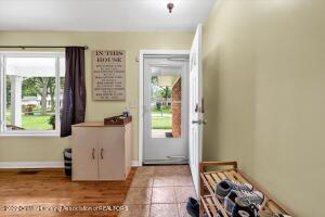 4101 Windward Dr, Lansing, MI 48911 photo 6