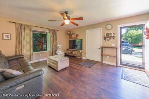 2601 Tecumseh River Rd, Lansing, MI 48906 photo 3