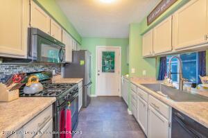 2601 Tecumseh River Rd, Lansing, MI 48906 photo 5