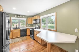 7760 S M 52, Owosso, MI 48867 photo 17