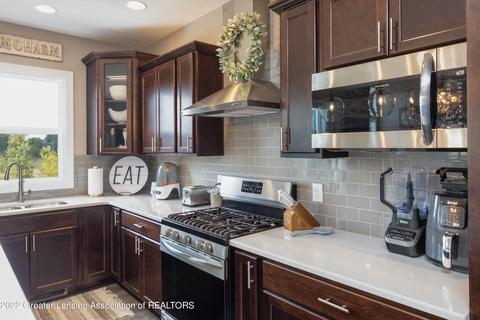 1196 Verbena Ln, Dewitt, MI 48820 photo 29
