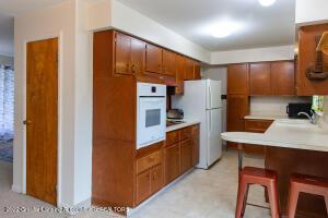 204 E Syringa Dr, Lansing, MI 48910 photo 12