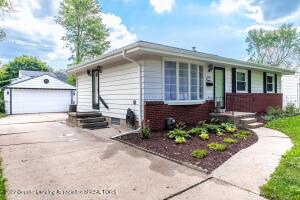 204 E Syringa Dr, Lansing, MI 48910 photo 4