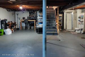 204 E Syringa Dr, Lansing, MI 48910 photo 23