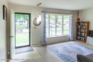 204 E Syringa Dr, Lansing, MI 48910 photo 6